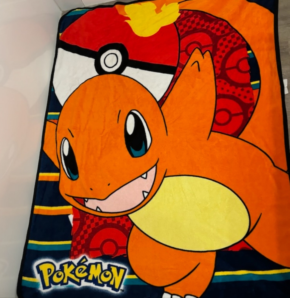Pokemon Charizard Fleece Blanket
